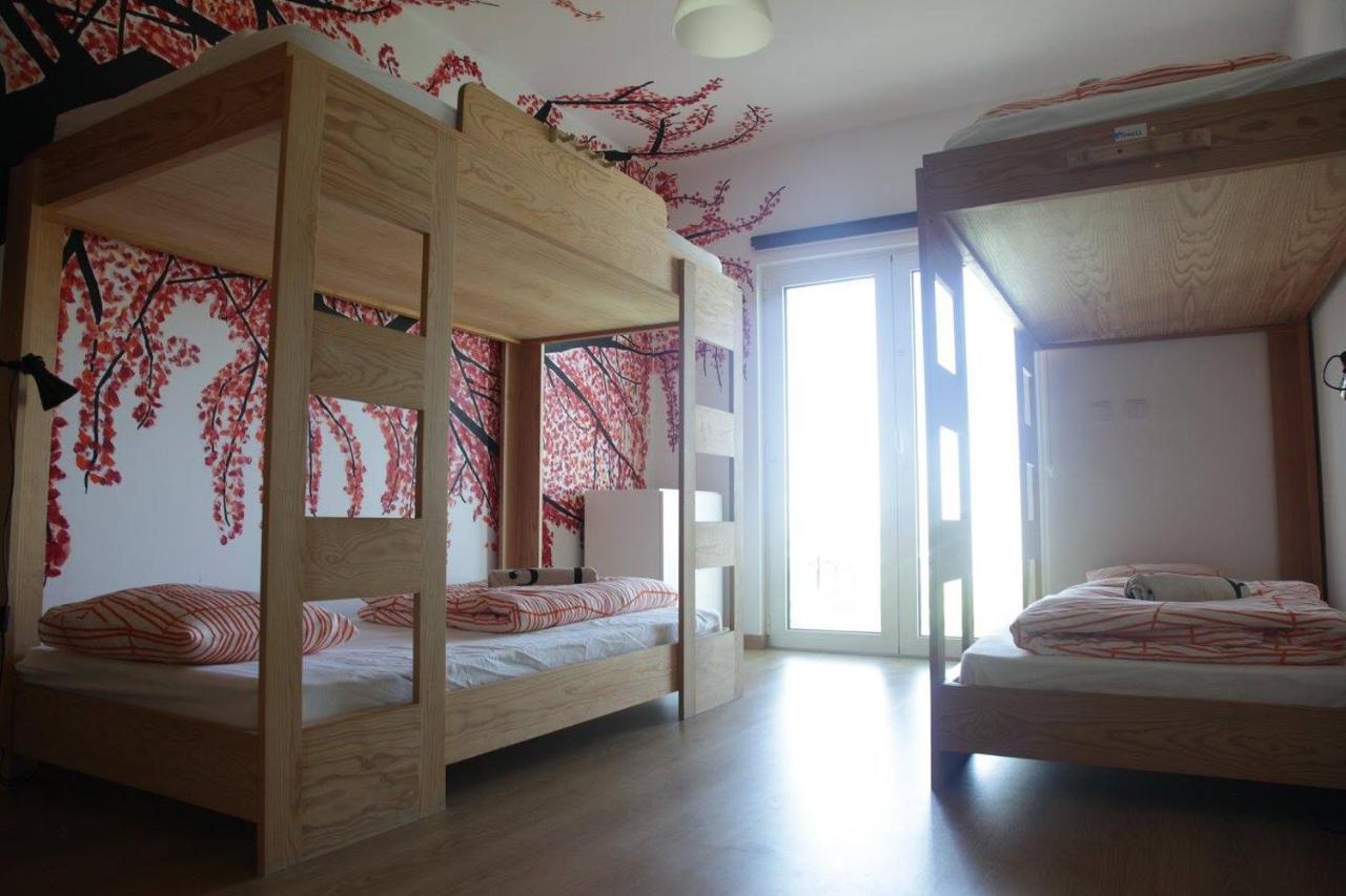 Arthouse Surf Ericeira Hotel Ngoại thất bức ảnh