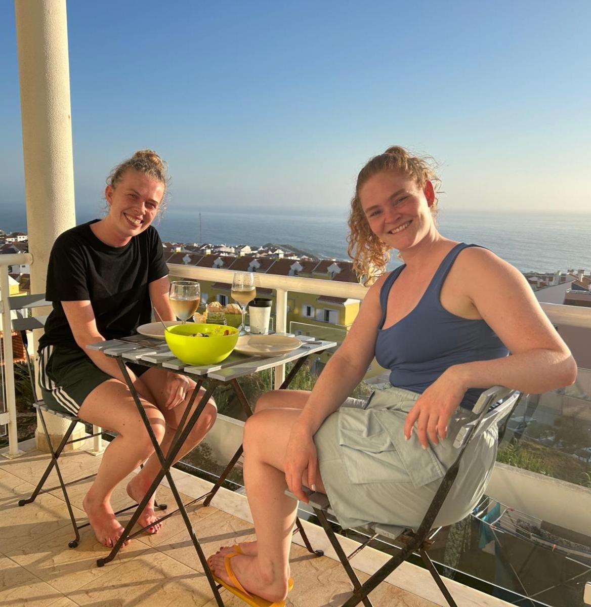 Arthouse Surf Ericeira Hotel Ngoại thất bức ảnh